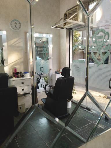 عکس آرایشگاه مردانه فرشاد