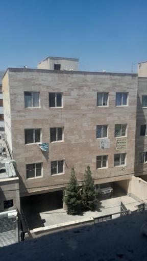 خدمات زیبایی ساتین و کاشت ناخن چیستا