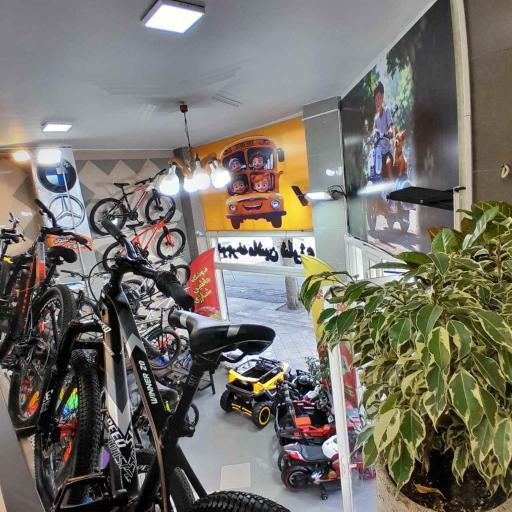 عکس فروشگاه دوچرخه و ماشین شارژی علیشاه عوض