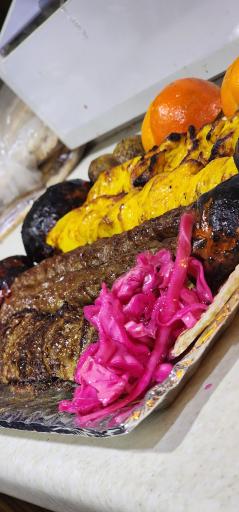 عکس سفره خانه سنتی پاتوق