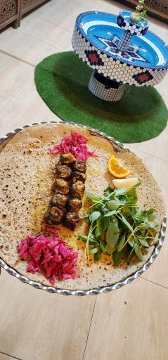 عکس سفره خانه سنتی پاتوق