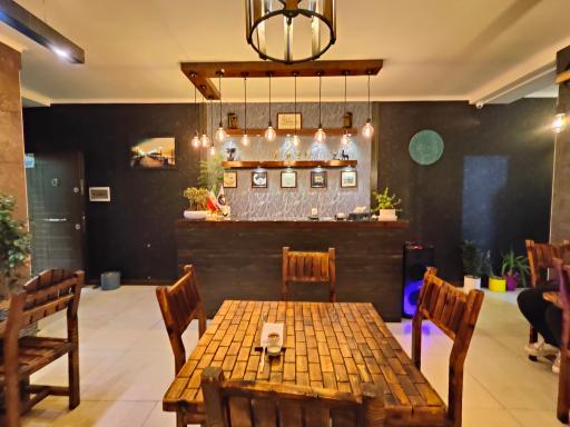 عکس کافه رُما