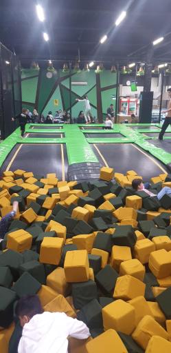 هلیوم پارک مشهد