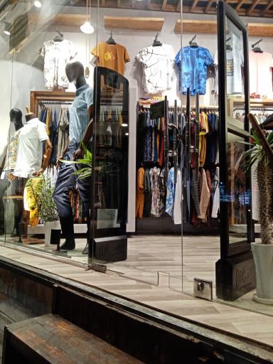 عکس بوتیک پیلتن