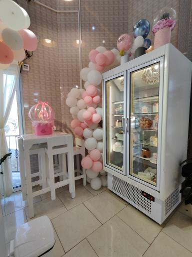 عکس شیرینی نون خامه ای 