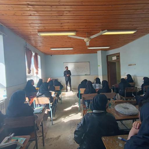 عکس مدرسه نصراله زاده