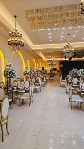 عکس باغ تالار عمارت یاسین