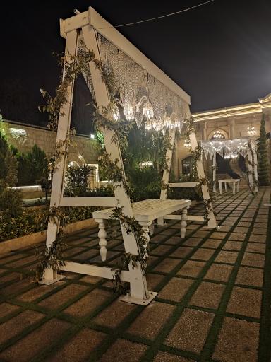 عکس باغ تالار عمارت یاسین