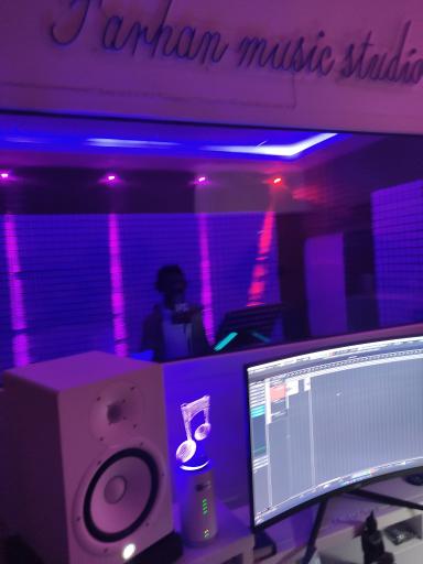 استودیو موسیقی فرحان