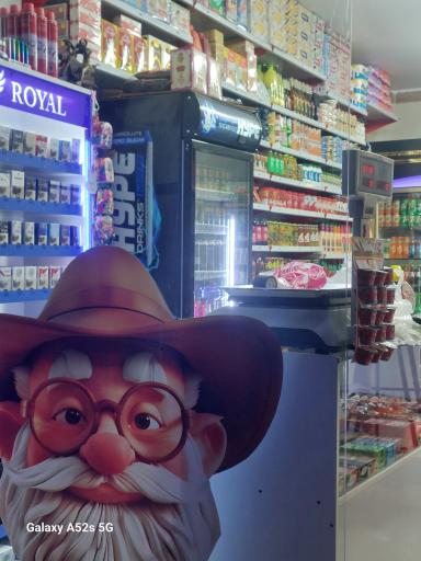 عکس سوپر مارکت خان بابا 