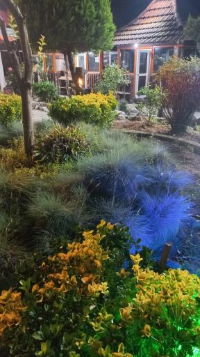 عکس سفره خانه سپه سرا ( باغ بهشت )