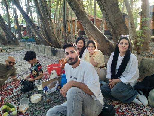 عکس سفره خانه سنتی عمو هوشنگ