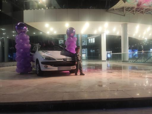 عکس مرکز خرید دنیای آرزو