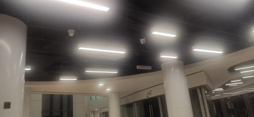 عکس مرکز خرید دنیای آرزو