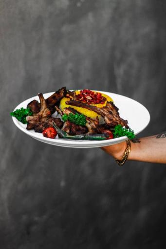 عکس رستوران و کافی شاپ بروس