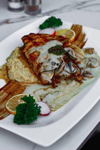 عکس رستوران و کافی شاپ بروس