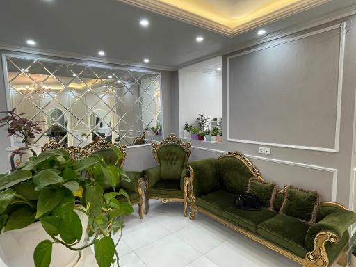 عکس سالن زیبایی دخترک