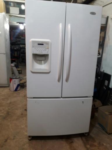 عکس نمایندگی لوازم خانگی (اسنوا، الجی)