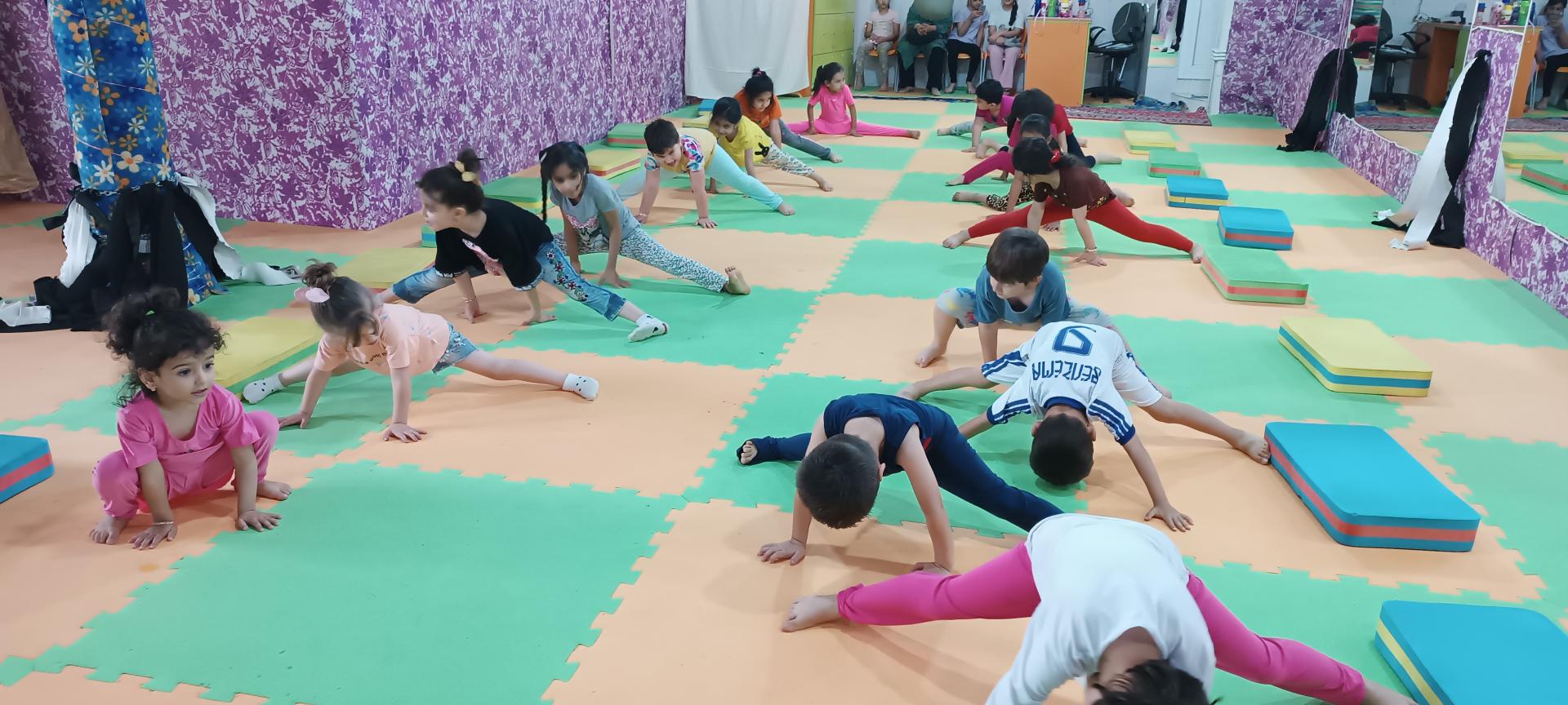 عکس باشگاه ورزشی بانوان ژین