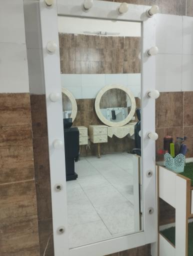 عکس آرایشگاه ستاره شهر 