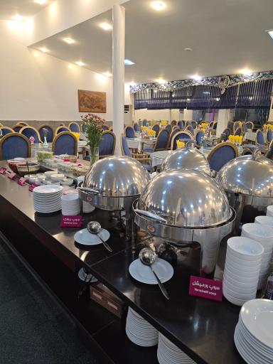 عکس رستوران حاج حسن