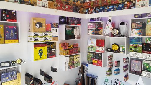 فروشگاه لنزو