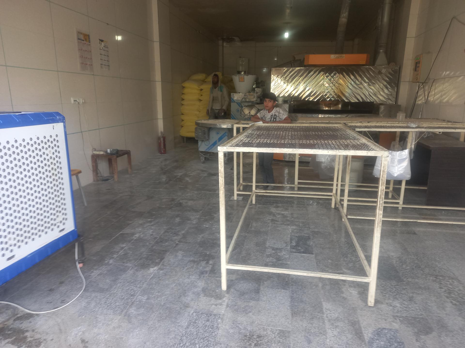 عکس نانوای بربری