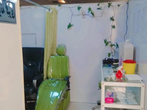 عکس آزمایشگاه تشخیص پزشکی بوستان