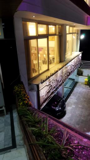 عکس رستوران حاج حسن