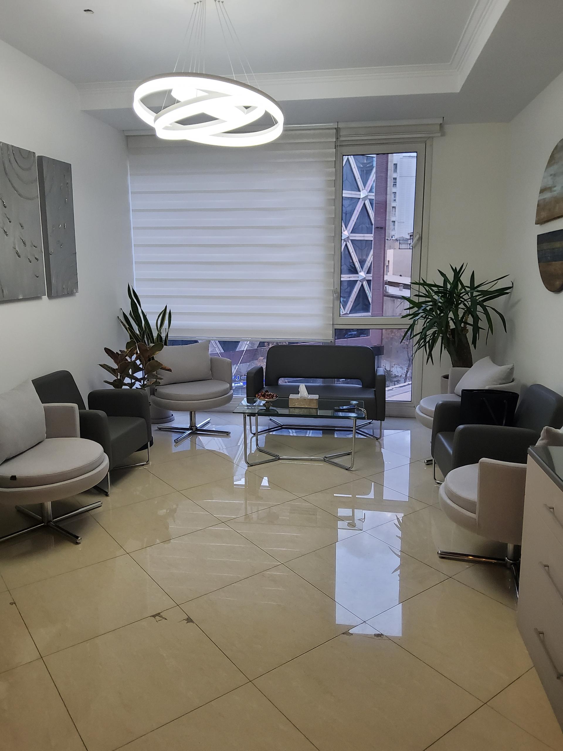 عکس مطب پوست و مو دکتر مینا حرمتی