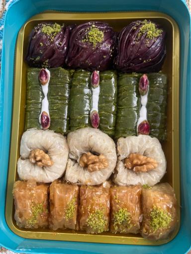 عکس کافه باقلوای یئنی