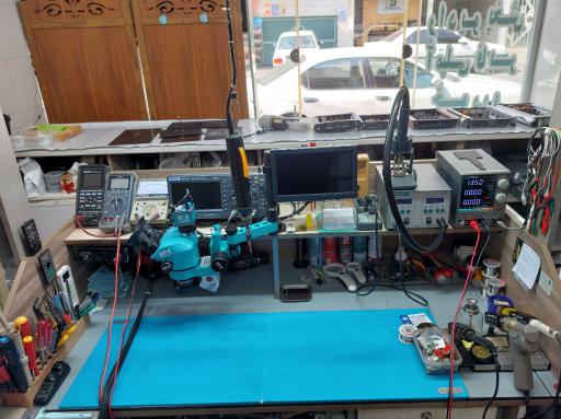 عکس تعمیرگاه سیگنال سیستم