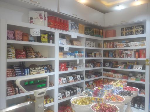 شیرین عسل