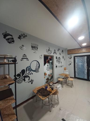 عکس کافه و بوتیک کیک حیدری