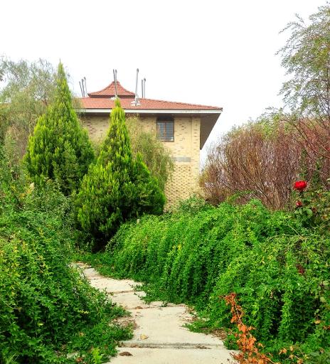 عکس رستوران ایران زمین