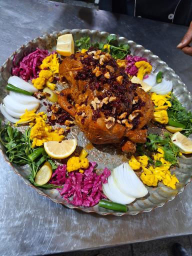 عکس رستوران ایران زمین