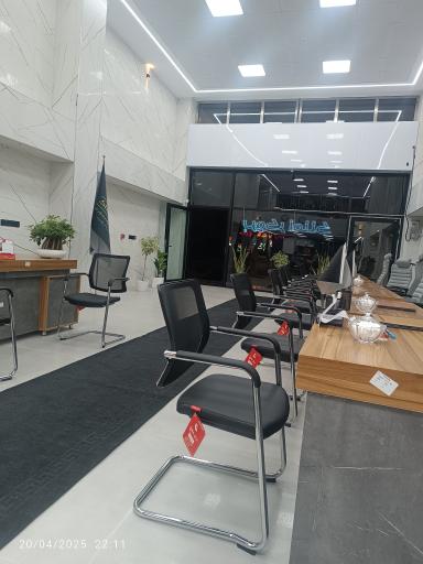 عکس بروکر املاک