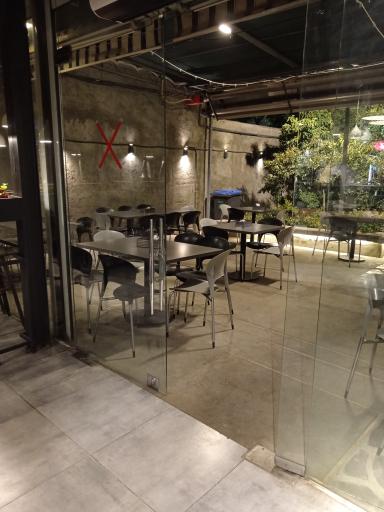 عکس پیتزارا شعبه کاخ سعادت آباد