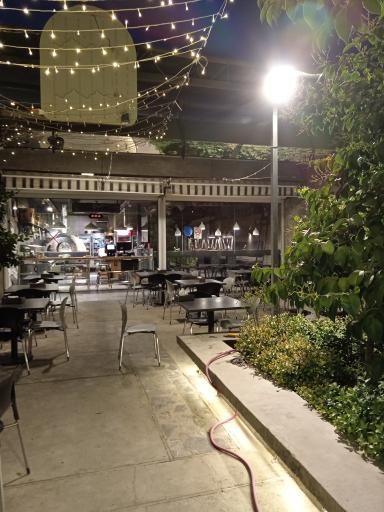 عکس پیتزارا شعبه کاخ سعادت آباد