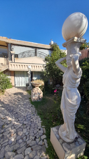 عکس رستوران باغ دلفین