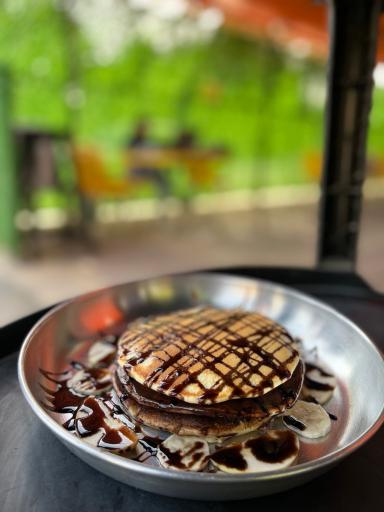 عکس کافه پیاده رو