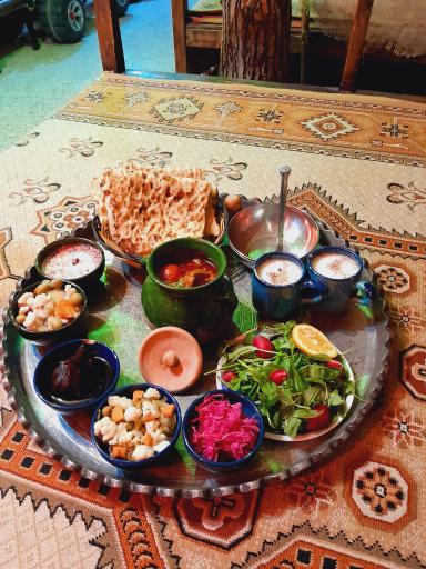 عکس رستوران سنتی ژوان