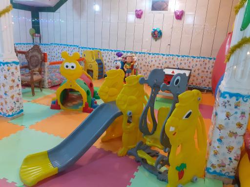 عکس خانه بازی باب اسفنجی