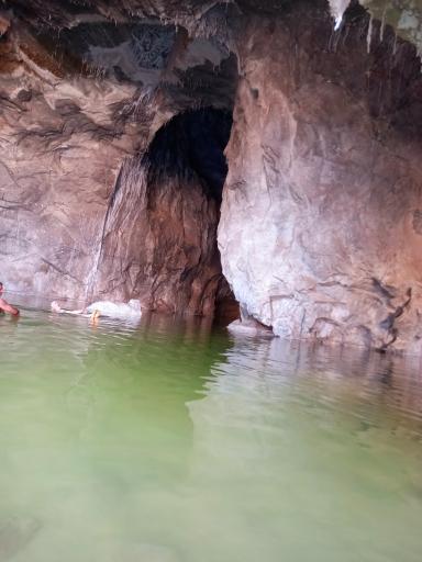 عکس غار نمکی گرمسار