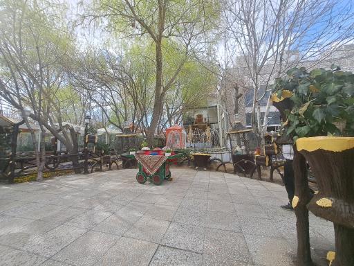 مجموعه گردشگری و باغ و سفره خانه سنتی بهشت مادر