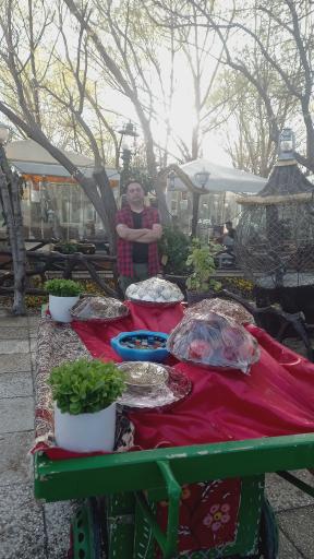 مجموعه گردشگری و باغ و سفره خانه سنتی بهشت مادر