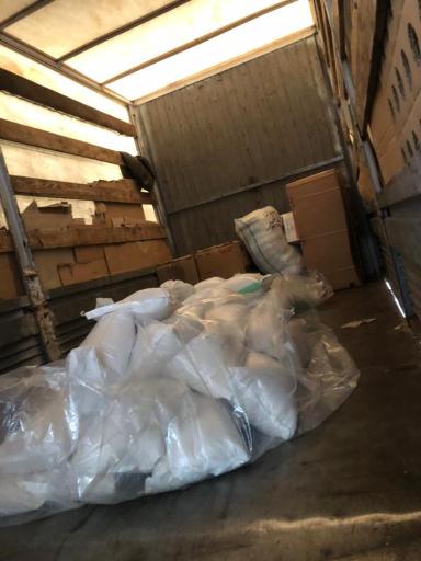 عکس تخلیه بار هوشنگ