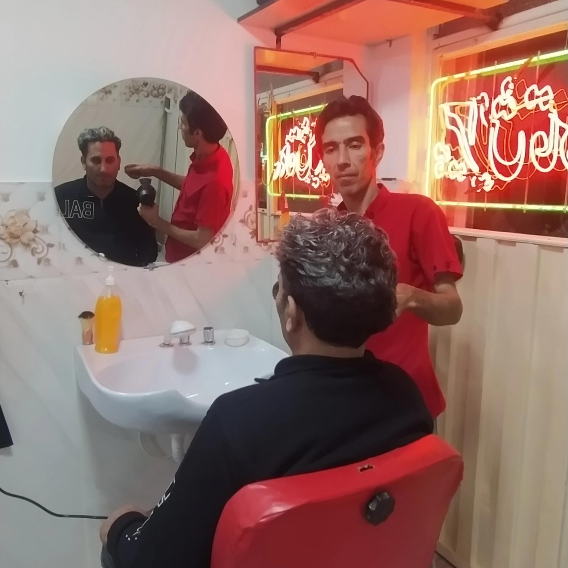 عکس پیرایش قادر