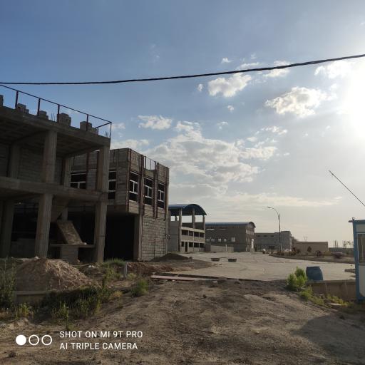 عکس شهرک صنعتی کیف و کفش چالیش