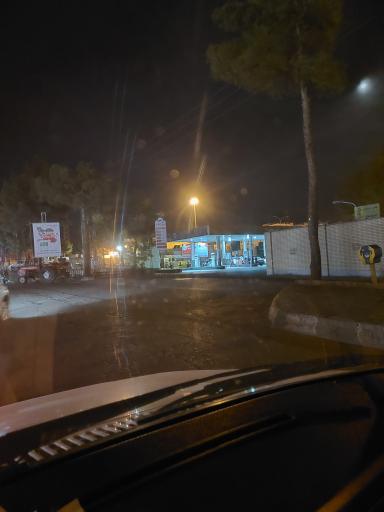 عکس پمپ بنزین بلوار شریعتی